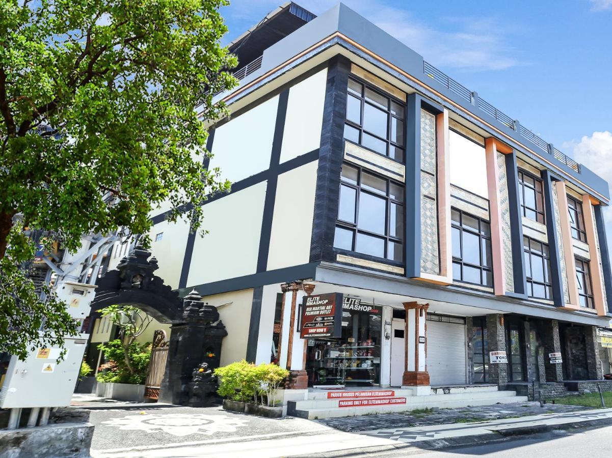 Oyo Flagship 90966 Moreno Homestay Legian Exterior foto
